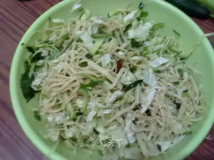 Shredded tofu with cabbage heart