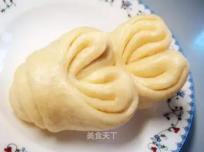 Yogurt trotters roll