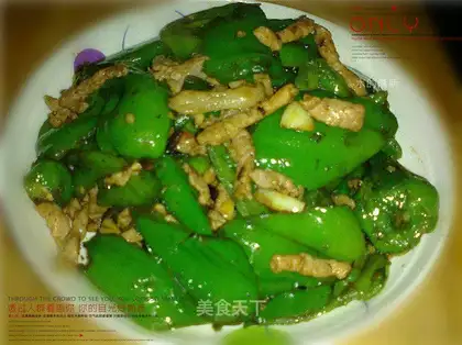 stir-fried pork with green pepper