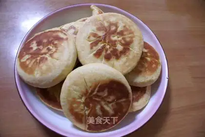 Corn and sesame cake