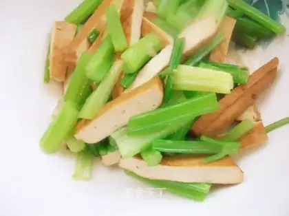 stir-fried and smoked celery