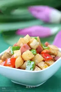 stir-fried chopped lotus root
