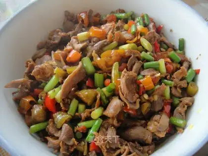 Hot and sour chicken offal chicken gizzard