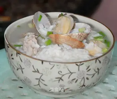 Clam fish head porridge