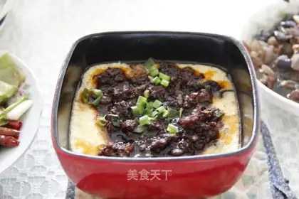 Steamed eggs with soy sauce