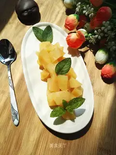 Sweet apples