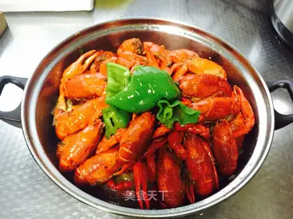 Thirteen spicy lobsters