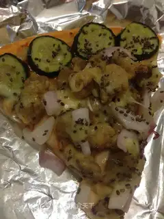 Chiaseed beef pizza