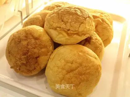 Pineapple bread