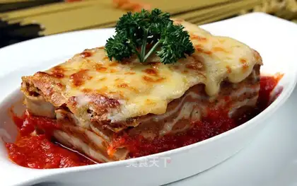 Traditional lasagna