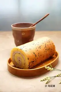Banana cake roll