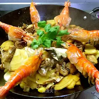 Crayfish, chicken shrimp