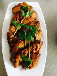 Taste chicken wings