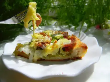 Red sausage vegetable pizza