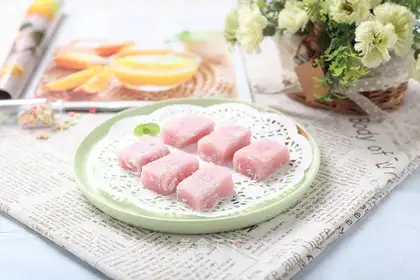 Strawberry potatoes