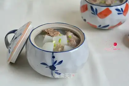 The radish lamb soup