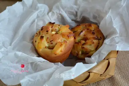 Bacon onion cheese rolls