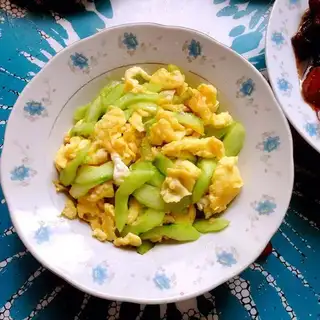 cucumber fried eggs