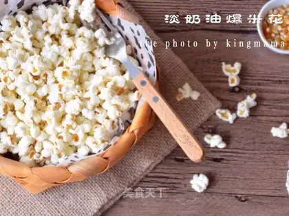 Light cream popcorn