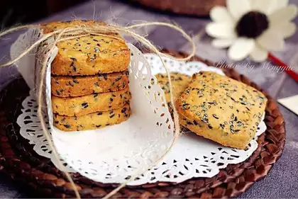 Black Sesame Peach Handmade Cookie