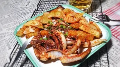 Hot roast squid