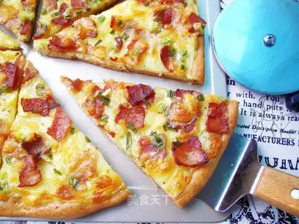 Potato bacon pizza
