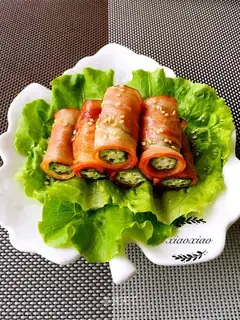 Baking bacon autumn rolls