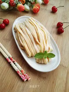 Egghand noodles