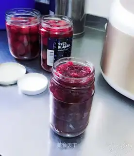 Cherry jam