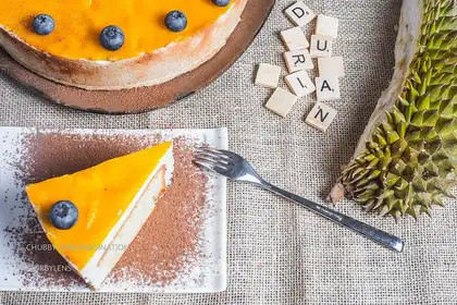 Thai durian mousse cake