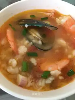 Tomato prawn soup