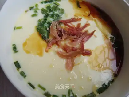 Fresh chicken silk and eggs