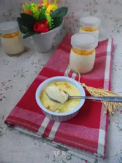 Buttered egg pudding
