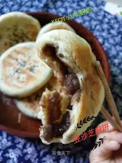 Bean sesame cake