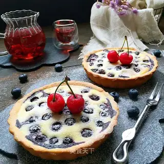 Blueberry cheese pie