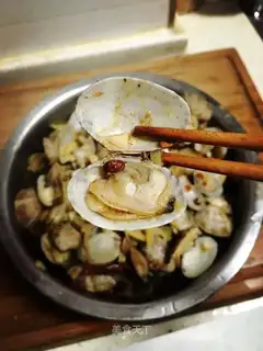 Pop-fried clams