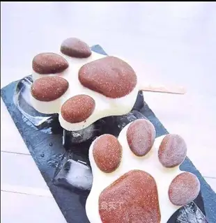 Bear claw ice cream