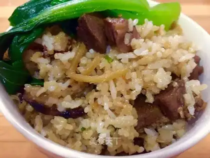 Snack pigeon rice