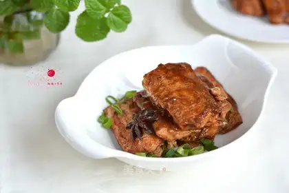A salsa sauce with fish