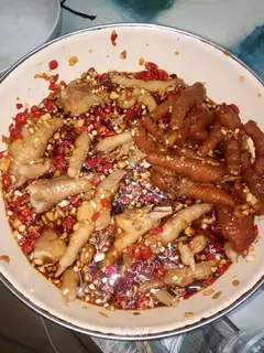 Sour chicken claws