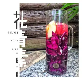 Anti-vitamin water