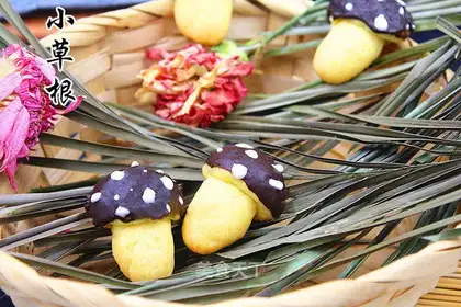 Little mushroom cookies
