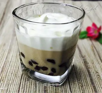Milk cap and pearl tea