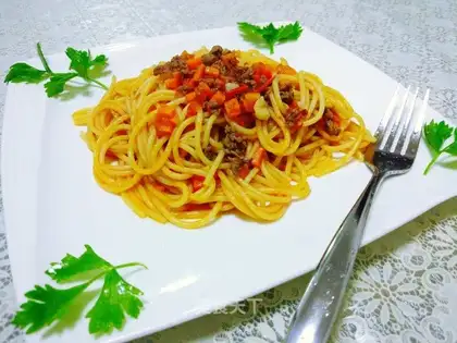 Spaghetti beef sauce