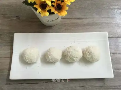 Blueberry pudding ball