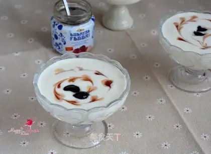 Cherry butter yogurt