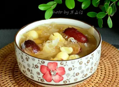 Lotus silver spoon