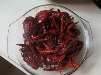 Thirteen fragrance lobster