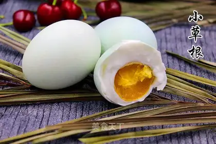 White wine makes duck eggs
