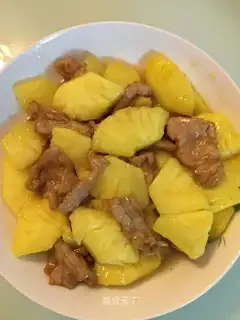 Pineapple fried meat